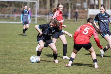 Bild 111 - wBJ VfL Pinneberg - Waldd�rfer SV : Ergebnis: 5:0